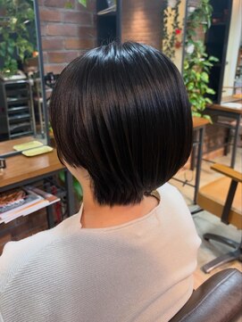 スット 渋谷(slut) くせ毛改善ストレート