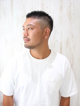 エストレーラ(estrela)の写真/【野江/メンズ】学生からビジネスマンまで幅広く対応◎〈カット+ヘッドスパ+眉カット 5,500円〉