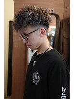 エディ(Edy)&nbsp;スパイキーショート刈り上げスキンフェード外国人風ローライト