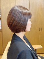 ヘアー ドレッサー パワードール(Hair Dresser) 30代、手櫛で決まるボブ