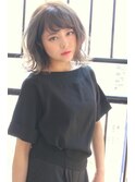 グレージュ　アッシュ　ブルージュ　ざっくりボブ