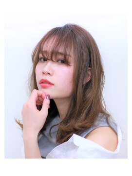 ヘアアンドメイク ドーリー(Hair&Make Dolly) 無造作セミロング