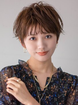 サーカス バイ ビュートリアム 青山(CIRCUS by BEAUTRIUM) マッシュショート 大人可愛い うる艶髪 暖色系カラー 30代40代