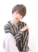 ことりベージュネイビーカラー毛先パーマ小顔ワンサイドショート