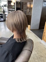 アールトゥーヘアー(art To Hair)&nbsp;ウルフカット/ハイトーン/レイヤースタイル/20代30代40代