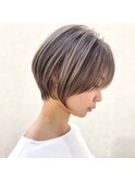グレージュカラー×似合わせショート[30代/40代/50代]