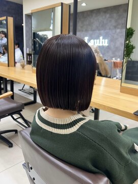 ラウル(Laulu) ホワイトグレージュ/デジタルパーマ/チェリーブラウン/佐倉