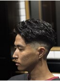 ニュアンスパーマ　フェード　メンズ