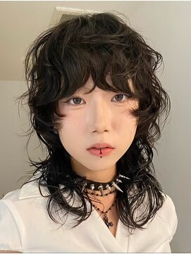 ナループロアツム(Nalu pu loa Tsum) マレットヘア/ウルフパーマ/ミディアムレイヤー