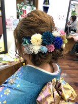 デイジー(Daisy)&nbsp;大人かわいい！お呼ばれシニヨンヘアアレンジ！
