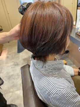 ジャズ JAZZ ヘナカラーで髪質改善で高評価◎ 希少の【生ヘナカラー】