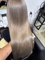 メリー オオサカ(Merly Osaka)&nbsp;ロングブリーチ毛なのにこんなサラサラ艶々_silky milk tea_