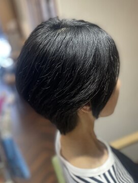 アヴァンセ(AVANCER) ☆イメチェン☆小顔似合わせショートカット☆