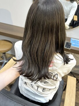 シック(chic.) オリーブグレージュ♪