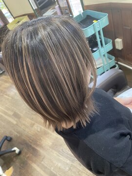 エルパライソ 鯖江店(Elparaiso) 鯖江/髪質改善/美髪ロング/切りっぱなしボブ/ミディアムレイヤー