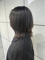ヘアーアンドメイク ビス(HAIR&MAKE bis)&nbsp;ウルフカット【西尾瑠華】