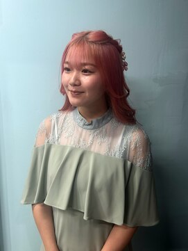 チキータ(chiquita) ハーフアップ　ヘアアレンジ