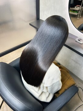 ユニー(uniii) 美髪髪質改善×黒髪ロング☆uniii新宿