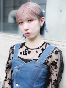キャロルガーデンズ ボコカ 表参道(Carroll Gardens bococa) 【azu】表参道、ブリーチカラー、デザインカラー