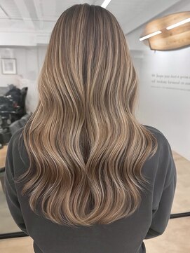 ヘアサロン エフ 渋谷(F) #ベージュ#ブリーチ#ハイライト#ロング
