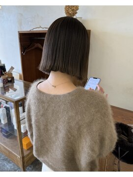 スロウ(sloe) ぱつっとボブ