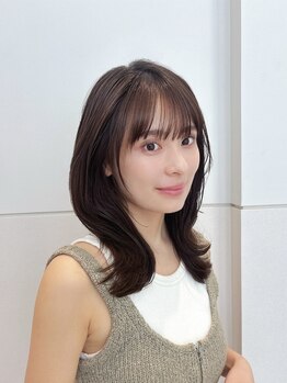 リブランド 銀座(REBRAND)の写真/顔周りレイヤー×ワンカールでつくる、ナチュラル美人ヘア♪[銀座駅4分/東銀座駅1分/ヘッドスパ]