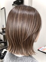 フリック 京都河原町店(FLICK)&nbsp;★ハッシュボブ/スモーキーカラー/白髪ぼかしハイライトカラー