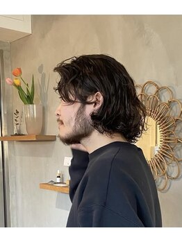 サニー(Sany)の写真/20～30代の大人男子におすすめ！カットだけじゃない眉カット、ヘッドスパで満足感のあるサービスが魅力！