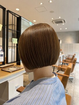 エル バイ ゼノン ビューティー(L by ZENON BEAUTY) ダークパープル/ナチュラルショート/ミルクブラウン/天王寺