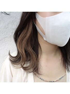 デコヘアーフラッペ(DECO HAIR frappe) 大人気ベージュのインナーカラー