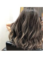 リーブル(Libre)&nbsp;外国人風コントラストハイライトカラー