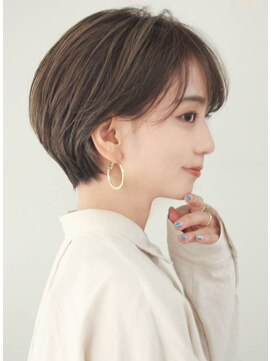 ルアン 上通り(ruen) ショートヘア ruen 髪質改善 ショートカット 熊本 上通り 耳かけ