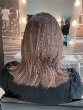 ソーホーニューヨーク 函館店(SOHOnewyork) ミルクベージュ/くびれミディ/ひし形シルエット/函館/五稜郭