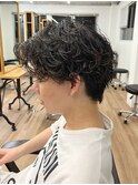 メンズカット メンズパーマ 刈り上げ センターパート 波巻き