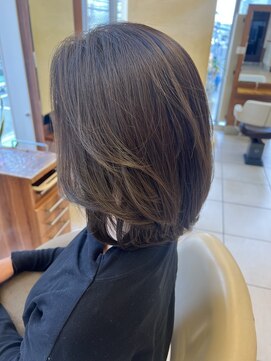 ファーレンピュア(FAHREN PURE) グレージュ／イルミナカラー／レイヤー／ボブ／ミディアム／和光