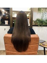 エルムトウキョウ(ELM Tokyo)&nbsp;シルバーグレーアッシュで濃い目透明感カラー