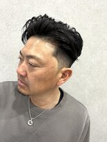 縁 ハナレ(en 870)&nbsp;フェード　七三バック　メンズスタイル