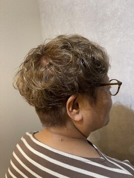 ウィスプ 赤羽店(wisp) カーリーショート