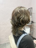 フッタ(Futta)&nbsp;ウルフパーマ【レイヤー】【インナーカラー】【西武新宿駅】