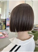 ストレートパーマ × 前下りボブ