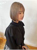 ミルクティーベージュ