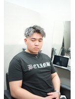 スラッシュ(SLASH)&nbsp;ツイストパーマ/短髪/ホワイトメッシュ/スキンフェード/姫路