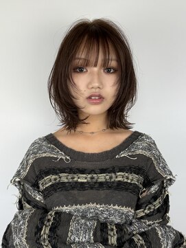 テイ(tei) レイヤーミディアムボブ