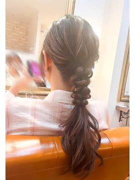 プティアミ(petite amie) 大人ルーズ×ローポニーアレンジ