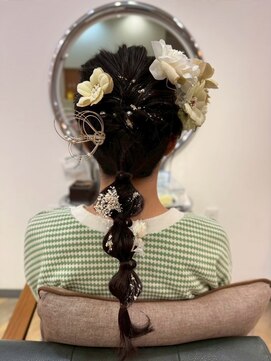 ビィーワンイースト(Be 1 EAST) 編み下ろしヘアセット