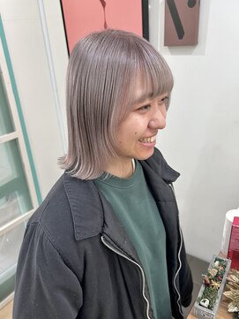 ホワイトシルバー