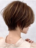 脱白髪染め骨格ショートカット