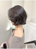切りっぱなしボブ外ハネ外国人風ボブチャコールグレージュ