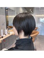 エッジ(EDGE) 首元すっきり美シルエットショート