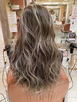 ネオリーブ コパン 鶴見店(Neolive copain) スペシャルハイライト×ミルクグレージュ neolivecopain